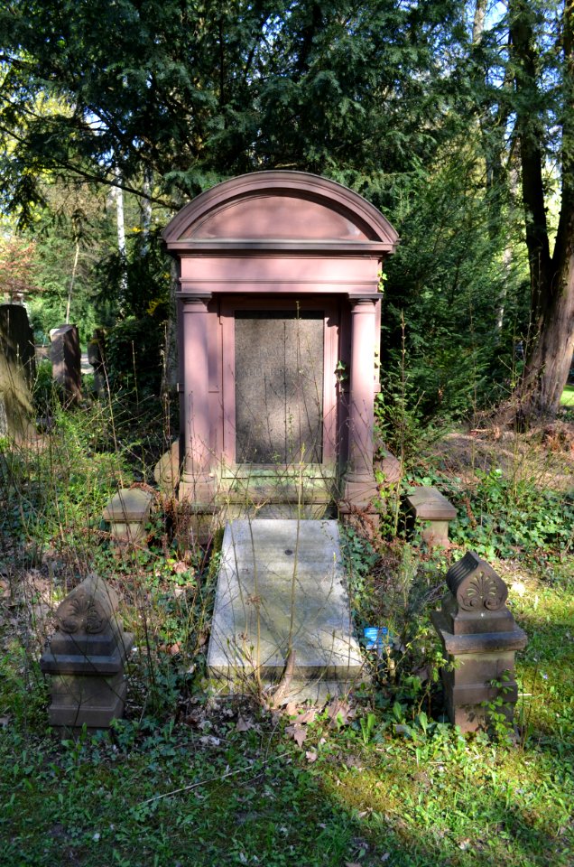 Frankfurt, Hauptfriedhof, Grab J 147-148 Keyl