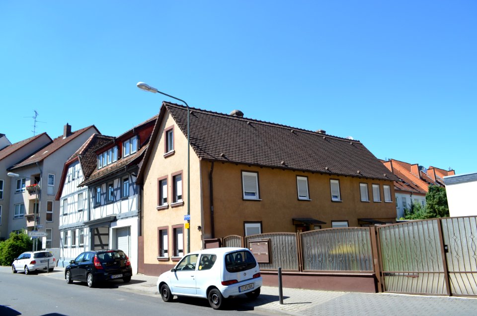Frankfurt-Niederrad, Kelsterbacher Straße 20-22