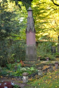 Frankfurt, Hauptfriedhof, Grab J 171-173 Rumpf (1)