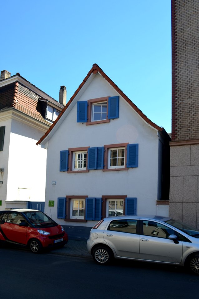 Frankfurt-Niederrad, Kelsterbacher Straße 25