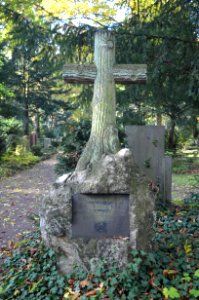 Frankfurt, Hauptfriedhof, Grab J 1160 Nies