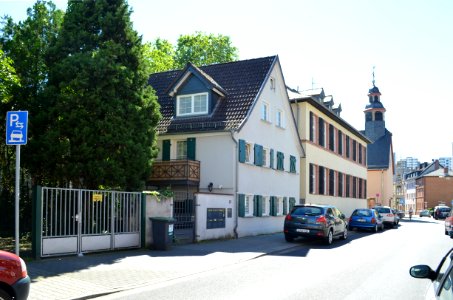 Frankfurt-Niederrad, Kelsterbacher Straße 37