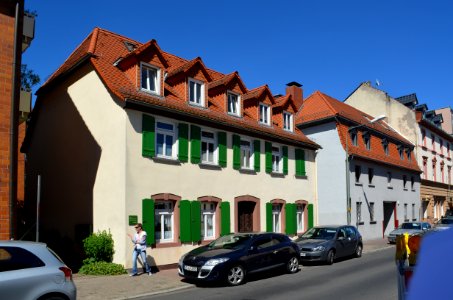 Frankfurt-Niederrad, Kelsterbacher Straße 8 (1)