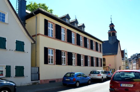 Frankfurt-Niederrad, Kelsterbacher Straße 39 (1)