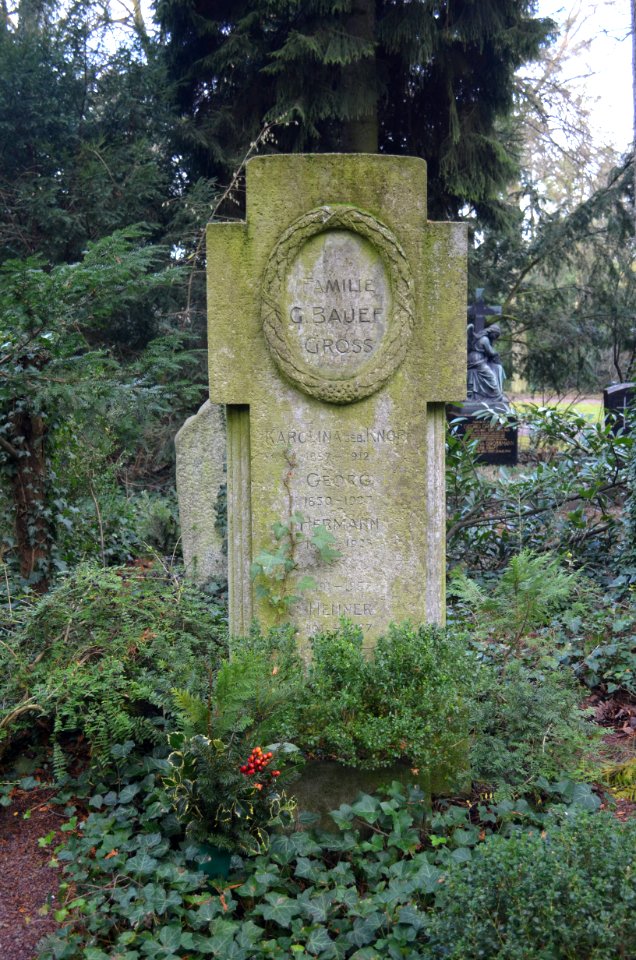 Frankfurt, Hauptfriedhof, Grab IV 168 Bauer-Gross