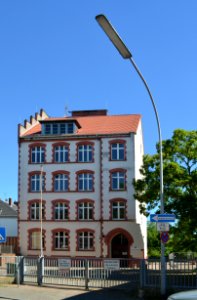 Frankfurt-Niederrad, Goldsteinstraße 27, Salzmannschule