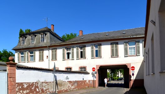 Frankfurt-Niederrad, Kelsterbacher Straße 2 (1)