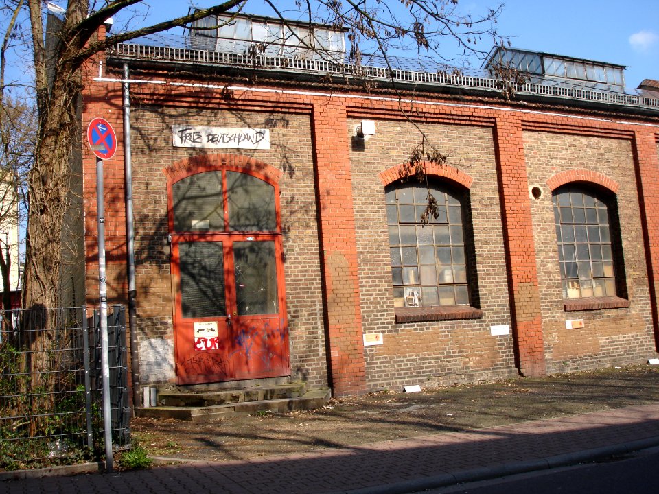 Frankfurt-Rödelheim, In der Au, Fritz Deutschland eV A1 