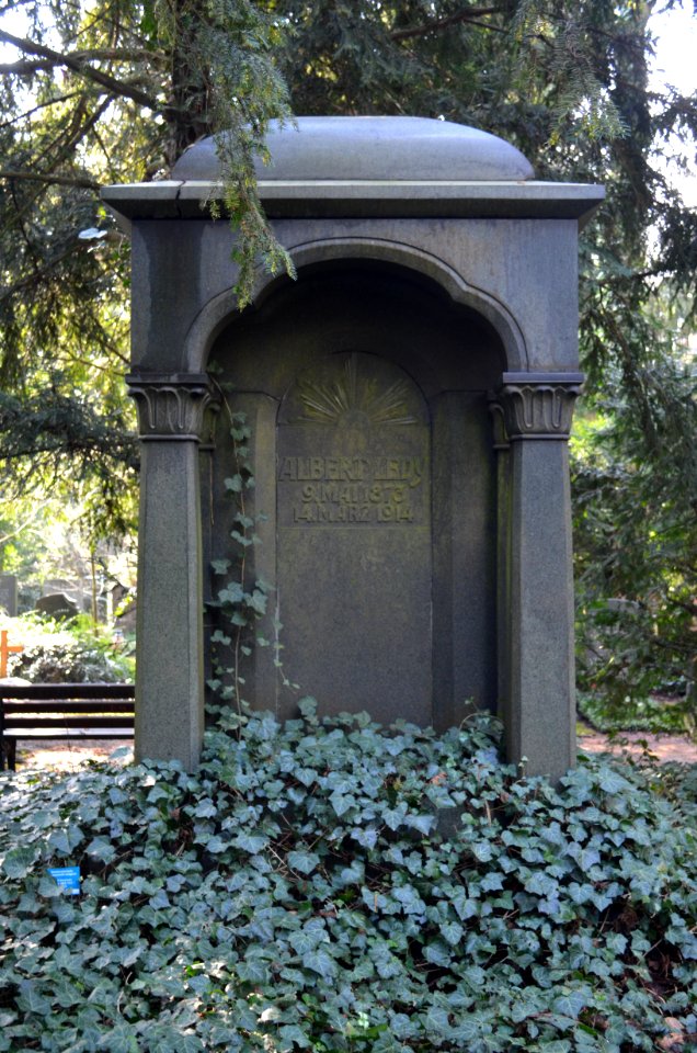 Frankfurt, Hauptfriedhof, Grab I 528 Levy