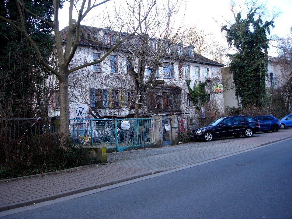 Frankfurt-Rödelheim, In der Au 14-16 a