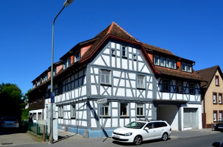 Frankfurt-Niederrad, Kelsterbacher Straße 22