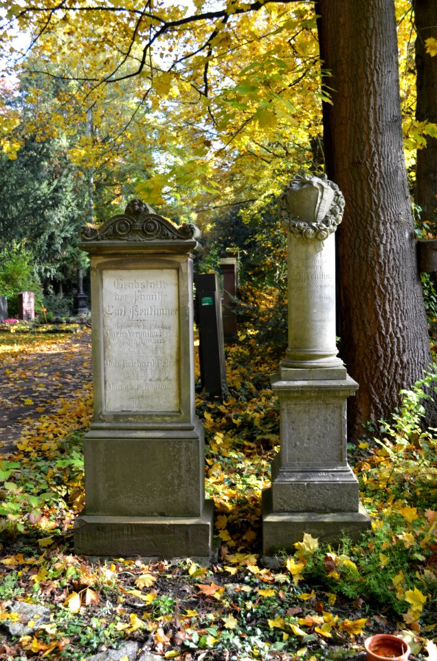 Frankfurt, Hauptfriedhof, Grab J 230-330 Reutlinger