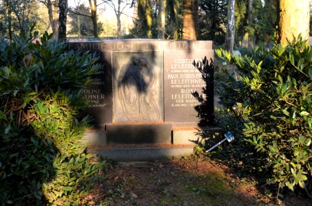 Frankfurt, Hauptfriedhof, Grab K 2475-2476 Leleithner