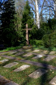 Frankfurt, Hauptfriedhof, Grab J 400-408-409d Grabstätte der Diakonissen (2)