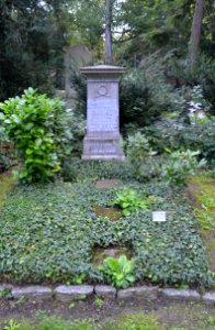 Frankfurt, Hauptfriedhof, Grab Karl Kleist (1)