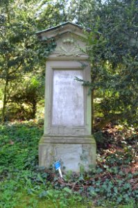 Frankfurt, Hauptfriedhof, Grab J 195 Ochs