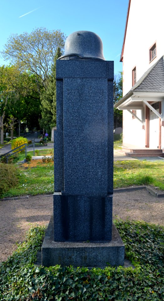 Frankfurt-Enkheim, Friedhof, Ehrenmal 1914 1918 (2)