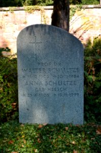 Frankfurt, Hauptfriedhof, Grab J Walter Schultze
