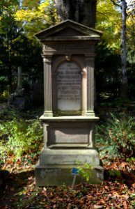 Frankfurt, Hauptfriedhof, Grab J 767 Ronsheimer