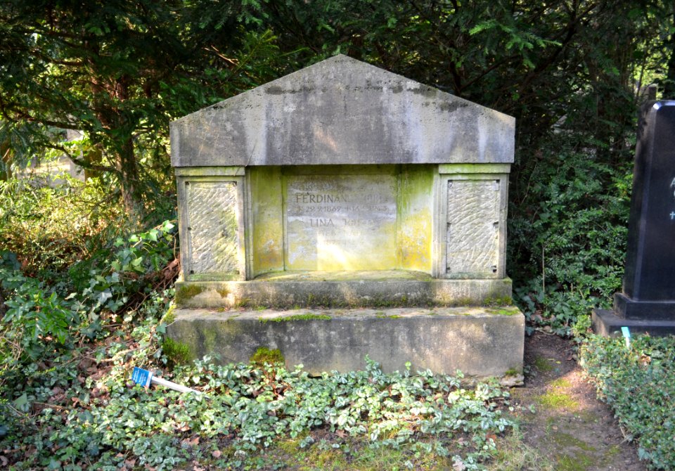Frankfurt, Hauptfriedhof, Grab I 569 Nath