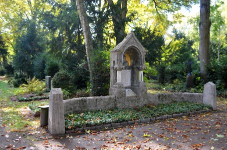 Frankfurt, Hauptfriedhof, Grab J 770-770a Heinz