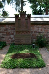 Frankfurt-Bornheim, Friedhof, Grab A adM 8 Rackles