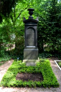 Frankfurt-Bornheim, Friedhof, Grab C 413 Maier