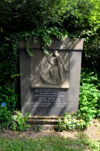 Frankfurt-Bornheim, Friedhof, Grab D 1079 Nicklas (1)