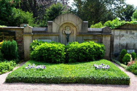 Frankfurt-Bornheim, Friedhof, Grab DadM 144-145 Ruhestätte der barmherzigen Schwestern