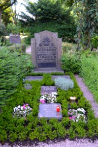 Frankfurt-Bornheim, Friedhof, Grab D 1147 Eberhardt (2)