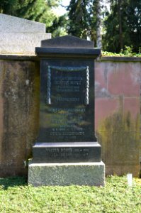 Frankfurt-Fechenheim, Friedhof, Grab A IV adM 2 Manz-Schormann