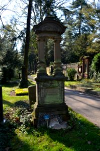 Frankfurt, Hauptfriedhof, Grab J 506 Kleinhansz