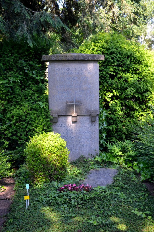 Frankfurt-Fechenheim, Friedhof, Grab A IV-32 Claus-Jaeger