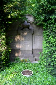 Frankfurt-Bornheim, Friedhof, Grab B 163-165 Rühl