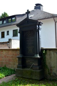 Frankfurt-Bornheim, Friedhof, Grab A adM 16 Rackles