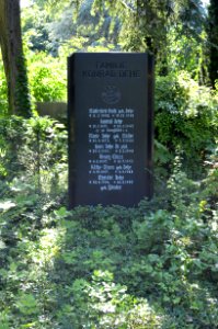 Frankfurt-Fechenheim, Friedhof, Grab A IV-18 Dehe