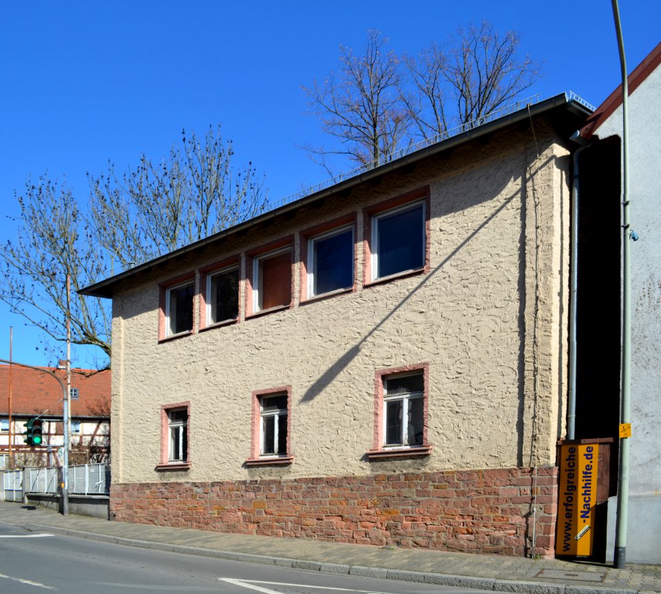 Frankfurt-Seckbach, Wilhelmshöher Straße 124 (1)