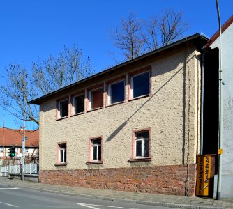 Frankfurt-Seckbach, Wilhelmshöher Straße 124 (1)