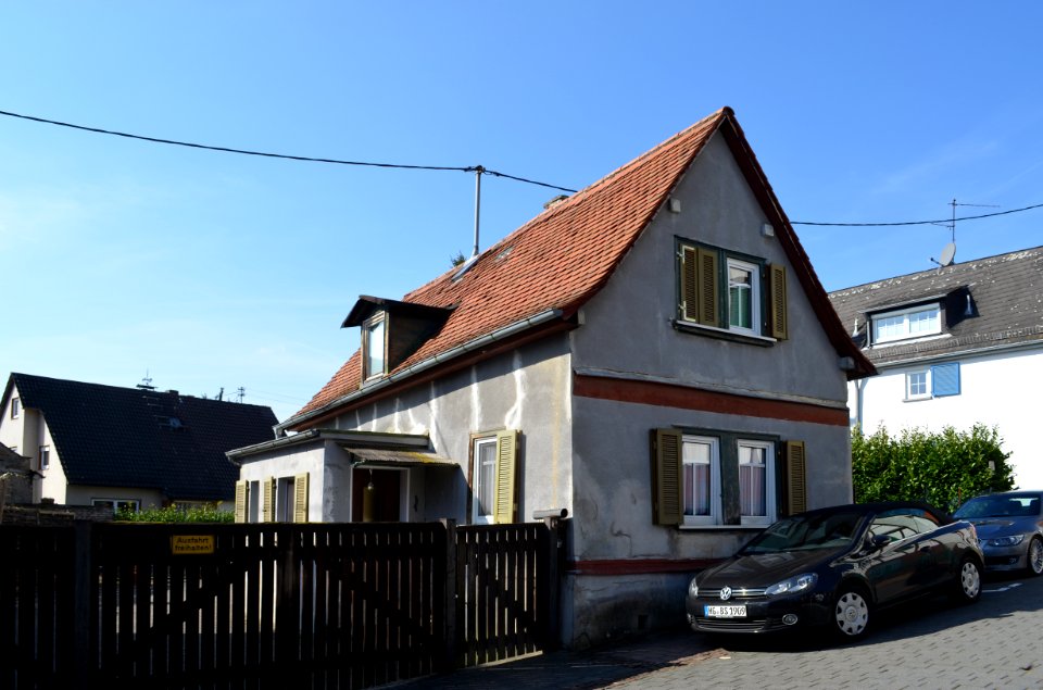 Frankfurt-Seckbach, Lohrgasse 7
