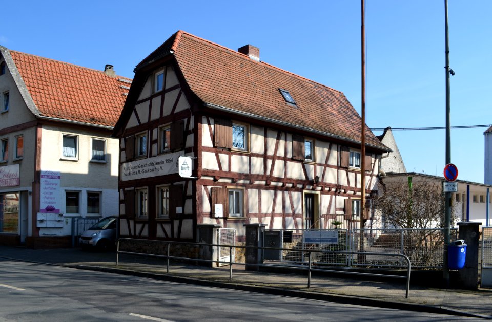 Frankfurt-Seckbach, Wilhelmshöher Straße 126