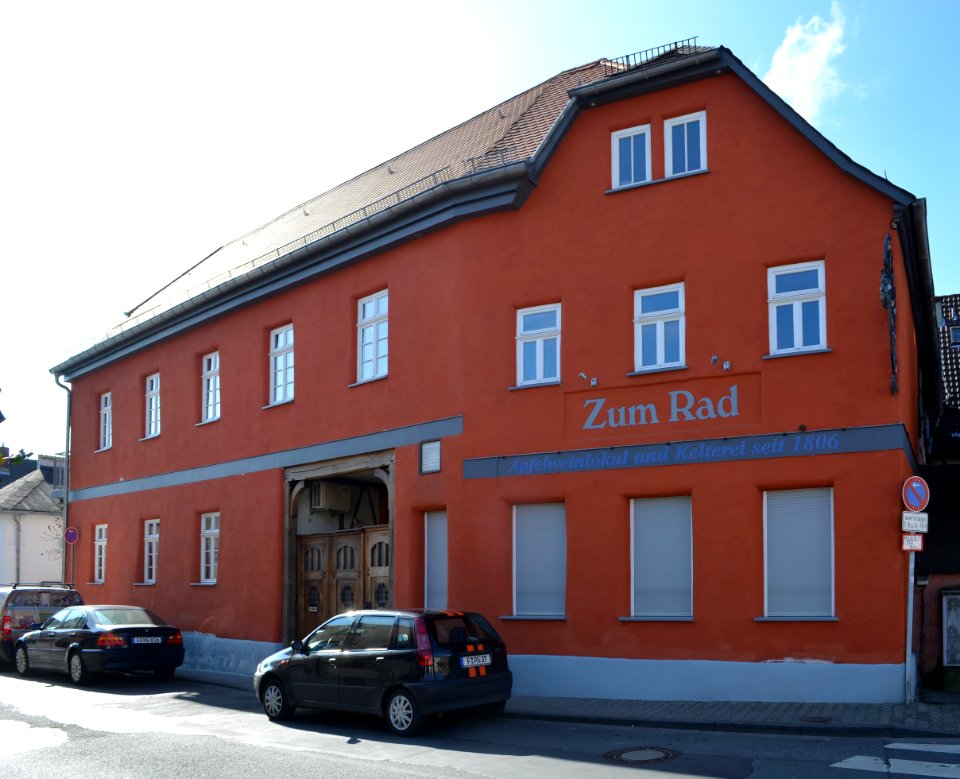 Frankfurt-Seckbach, Leonardsgasse 2