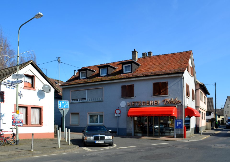 Frankfurt-Seckbach, Lohrgasse 2