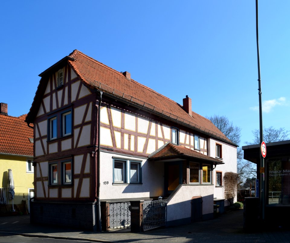 Frankfurt-Seckbach, Wilhelmshöher Straße 130