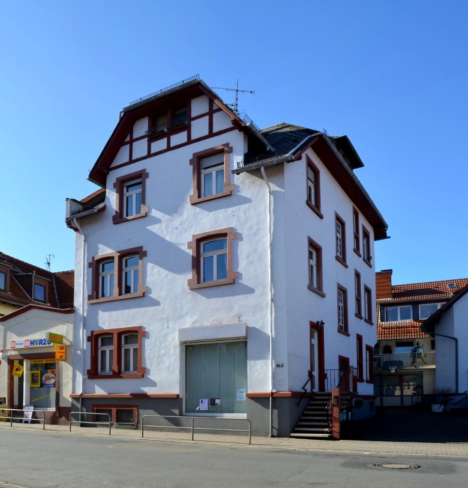 Frankfurt-Seckbach, Wilhelmshöher Straße 143