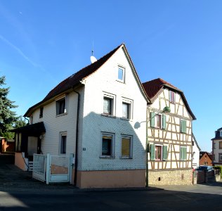 Frankfurt-Seckbach, Hofhausstraße 18