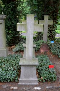 Frankfurt, Hauptfriedhof, Grab D 242-242a Jügel (3) photo