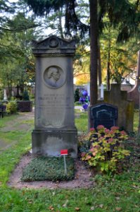 Frankfurt, Hauptfriedhof, Grab F II Hessemer