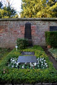 Frankfurt, Hauptfriedhof, Grab F an der Mauer Paul Hohenemser
