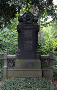 Frankfurt, Hauptfriedhof, Grab F 504 Familie Schaub