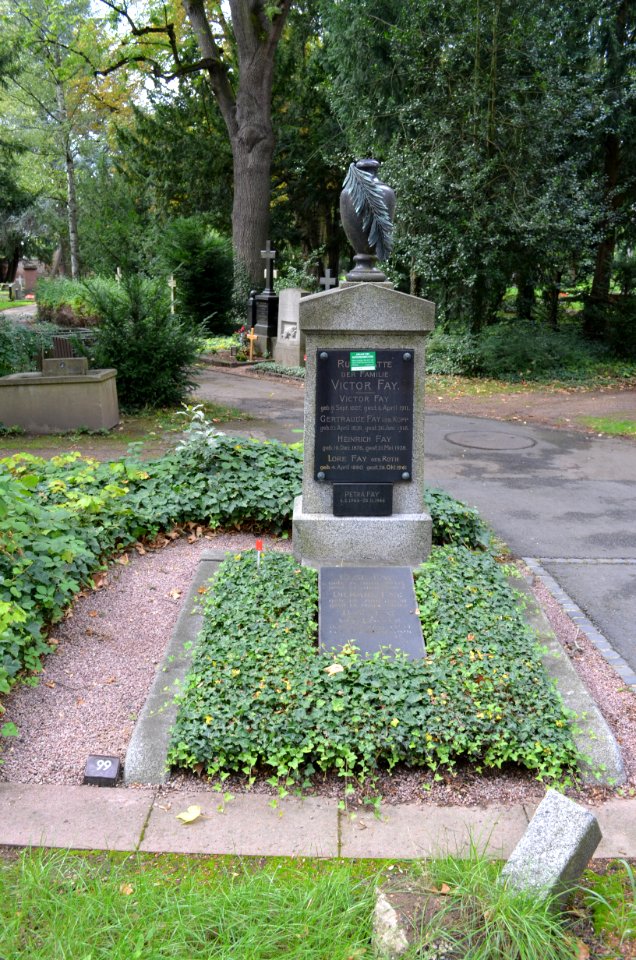 Frankfurt, Hauptfriedhof, Grab C 99 Fay